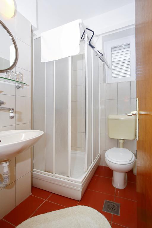 Rooms & Apartments Soline Nuove Biograd Na Moru Exterior photo