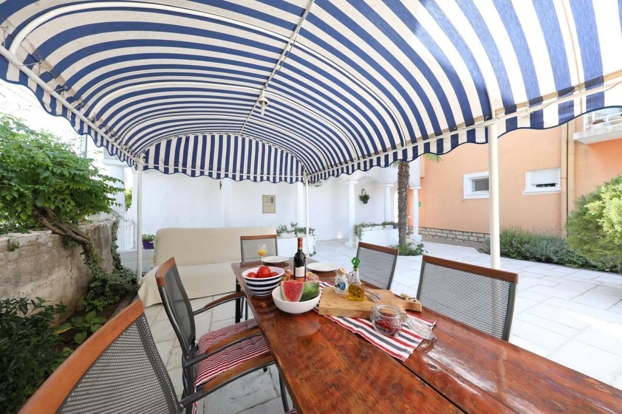 Rooms & Apartments Soline Nuove Biograd Na Moru Exterior photo